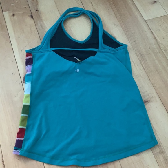 lulu lemon work out top.. well loved - Picture 2 of 3
